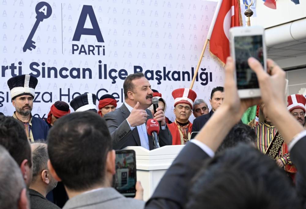 Anahtar Parti Lideri Ağıralioğlu: 'İktidarın vazifesi muhalefeti değil, fakirliği yenmektir' 