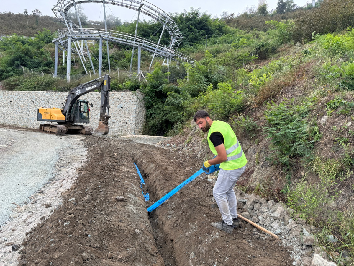 BÜYÜKŞEHİR, İKİ MAHALLENİN DAHA İÇME SUYU SORUNUNU ÇÖZDÜ