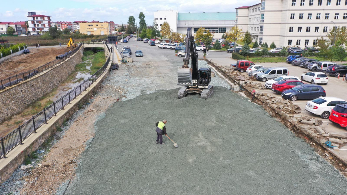 ORDU ŞEHİR HASTANESİNİN YOLUNU BÜYÜKŞEHİR YAPIYOR